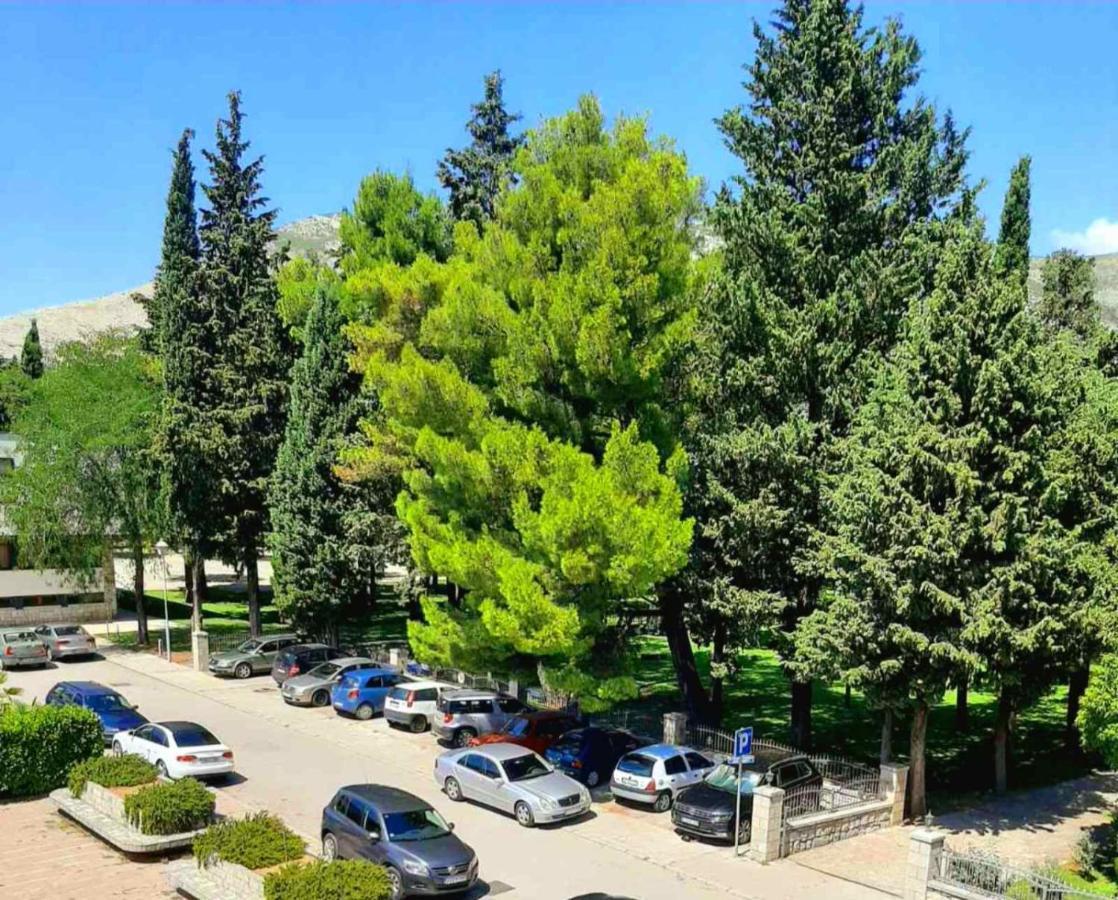 Apartman Park Trebinje Eksteriør bilde